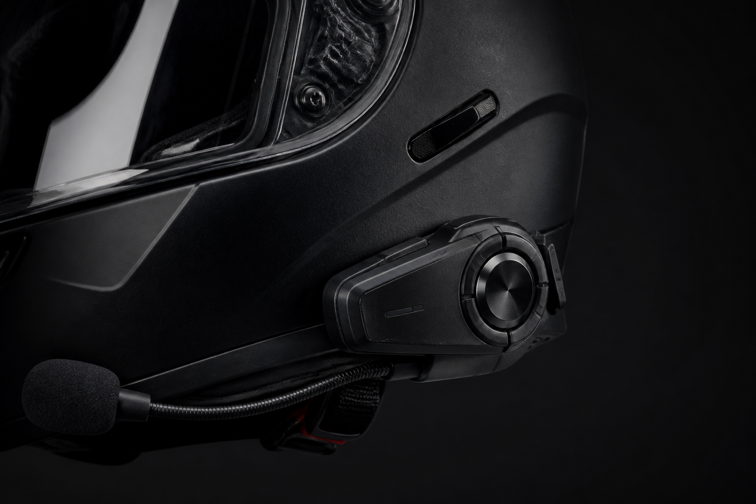 Cardo vs Sena: How to Buy a Motorcycle Intercom on Sale