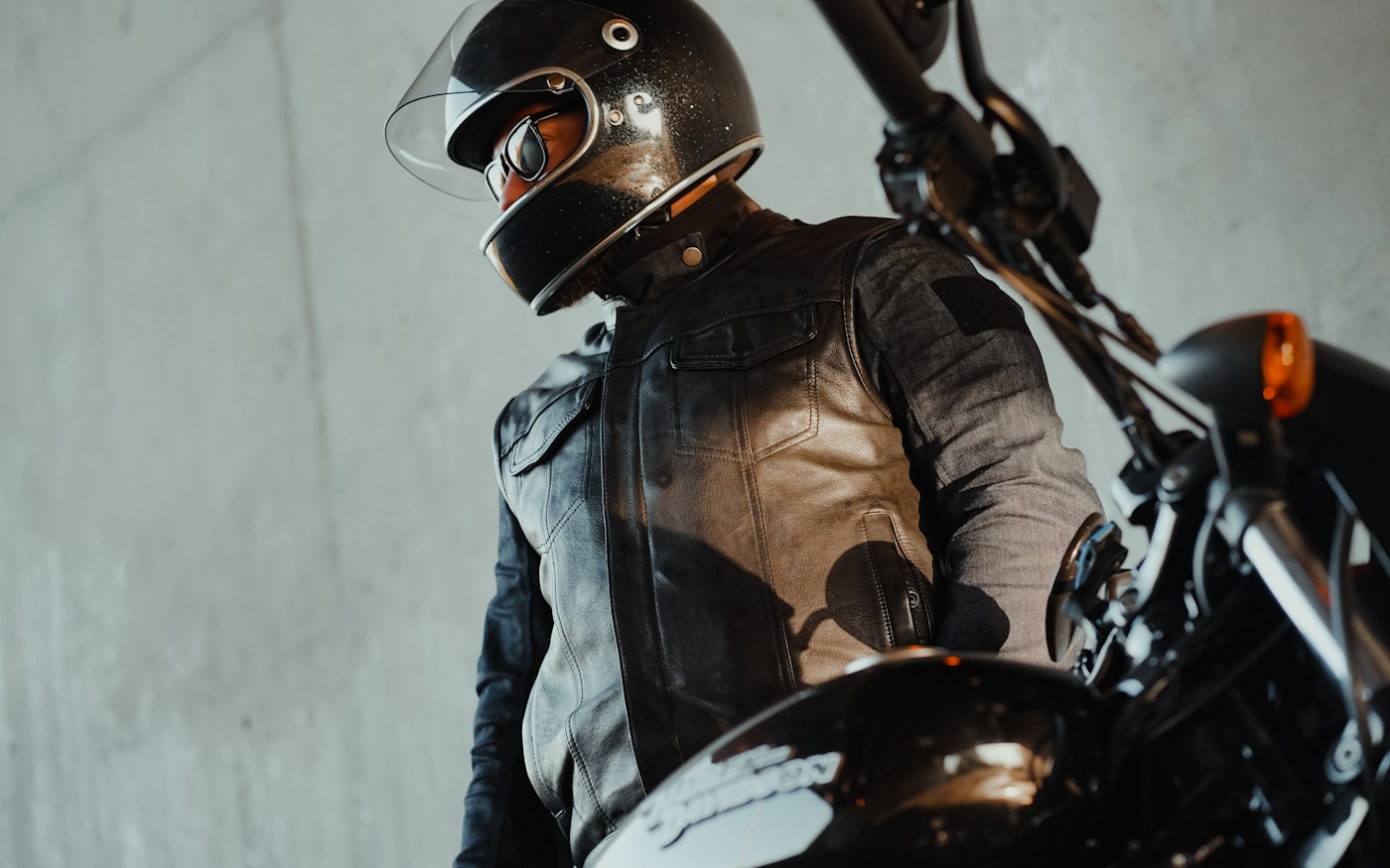 How to Spot a Real Motorcycle Helmet Deal in 2026